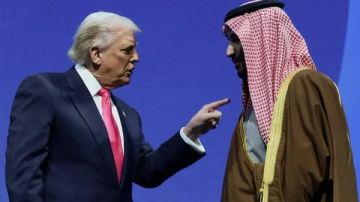ترامب يرفض طلب بن سلمان التدخل بالحرب في اليمن ترامب يرفض طلب بن سلمان التدخل بالحرب في اليمن