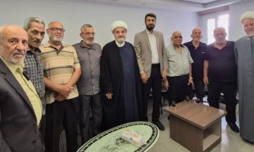 عبدالله دعا مؤسسات الدولة لتعزيز حضورها جنوبا: لرعاية النازحين وبدء إعادة الإعمار عبدالله دعا مؤسسات الدولة لتعزيز حضورها جنوبا: لرعاية النازحين وبدء إعادة الإعمار
