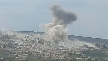 تفجير ضخم جدا في المنصوري ترددت أصداؤه بعنف في أرجاء واسعة من الجنوب اللبناني تفجير ضخم جدا في المنصوري ترددت أصداؤه بعنف في أرجاء واسعة من الجنوب اللبناني