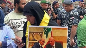 مثلي لا يبايع مثلكم مثلي لا يبايع مثلكم