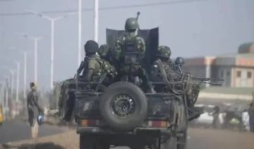 مقتل 8 جنود في نيجيريا جراء انفجار لغم قرب الحدود مع الكاميرون