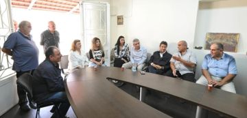 جائزة الأكاديمية العربية ولجنة دعم ثانوية الأخطل الصغير شكرتا كنعان على عمله لإنقاذ الثانوية جائزة الأكاديمية العربية ولجنة دعم ثانوية الأخطل الصغير شكرتا كنعان على عمله لإنقاذ الثانوية
