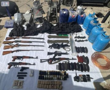 الجيش: توقيف أحد أخطر المطلوبين في بعلبك إضافة إلى ٩ أشخاص لارتكابهم جرائم مختلفة الجيش: توقيف أحد أخطر المطلوبين في بعلبك إضافة إلى ٩ أشخاص لارتكابهم جرائم مختلفة