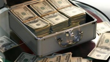 توقيف لبنانيين بجرم تبييض الأموال توقيف لبنانيين بجرم تبييض الأموال