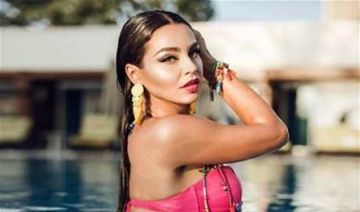 تعرضت لأزمة صحية.. راقصة شهيرة تخضع لعملية جراحية وهذا وضعها
