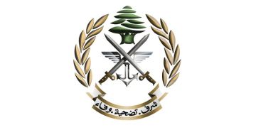 الجيش: توقيف 4 مواطنين لافتعالهم إشكالات وإطلاقهم النار في عين الذهب والبوابة الفوقا الجيش: توقيف 4 مواطنين لافتعالهم إشكالات وإطلاقهم النار في عين الذهب والبوابة الفوقا
