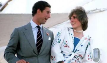 كتبتها خلال شهر العسل ماذا قالت الأميرة دياتا في رسالتها عام 1981؟ كتبتها خلال شهر العسل ماذا قالت الأميرة دياتا في رسالتها عام 1981؟