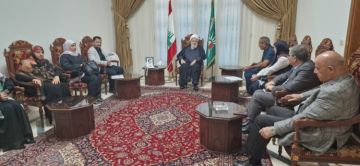 الخطيب استقبل أساتذة نجحوا بمباراة مجلس الخدمة ولم يتم تعيينهم ووعد بمتابعة قضيتهم الخطيب استقبل أساتذة نجحوا بمباراة مجلس الخدمة ولم يتم تعيينهم ووعد بمتابعة قضيتهم