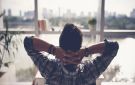 تعمل بلا توقف وتشعر بالذنب عند الراحة؟ هذا الخبر لك