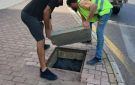 بعد سرقة أغطية المجاري الحديدية... البلدية تتحرك