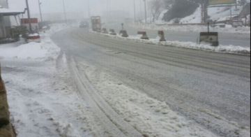 التحكم المروري: طريق ترشيش زحلة مقطوعة امام جميع المركبات حاليا بسبب تساقط الثلوج