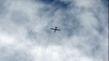 الطيران المسير الإسرائيلي استهدف سيارة في بلدة الطيري الطيران المسير الإسرائيلي استهدف سيارة في بلدة الطيري