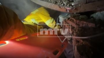 خاص mtv: فيديو بطولي... تحت الانقاض خاص mtv: فيديو بطولي... تحت الانقاض