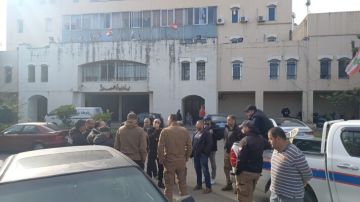 اعتصام لموظفي وشرطة بلدية صيدا