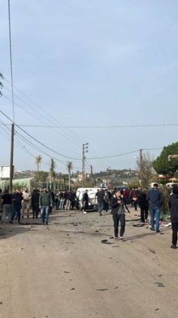 شهيد و6 إصابات بينهم طفلة وفتاة وفتى في الغارة على منطقة وادي عبا ـ الدوير جنوب لبنان شهيد و6 إصابات بينهم طفلة وفتاة وفتى في الغارة على منطقة وادي عبا ـ الدوير جنوب لبنان