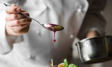 من أبرز الطهاة رحيل شيف شهير جدا عن 54 عاما (صورة) من أبرز الطهاة رحيل شيف شهير جدا عن 54 عاما (صورة)