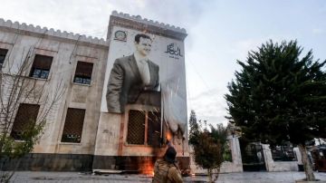 جنس وcandy crush... هكذا أمضى الأسد أيامه الأخيرة في سوريا! جنس وcandy crush... هكذا أمضى الأسد أيامه الأخيرة في سوريا!