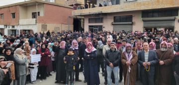 اعتصام لمئات من أهالي السجناء في عرسال للمطالبة بالعفو العام والإفراج عن أبنائهم