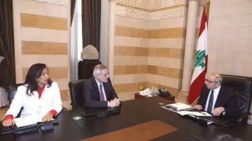 سلام بحث مع المبعوث الفرنسي مبادرة الممر الإقتصادي بين الهند والشرق : فرصة استراتيجية للبنان