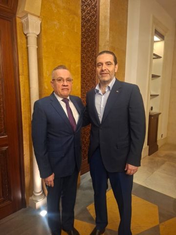 العجوز يلتقي الرئيس سعد الحريري في بيت الوسط