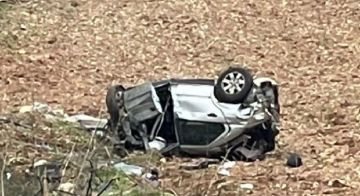 3 جرحى نتيجة انقلاب سيارة على أوتوستراد شكا