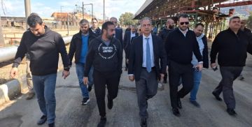 الصدي تفقد منشآت النفظ في البداوي وجال في أقسامها مطلعا على واقعها