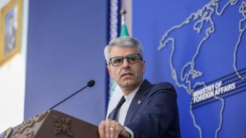 بقائي: طهران على اتصال مع الرياض لتنسيق المواقف ومنع تصعيد التوتر في غرب آسيا بقائي: طهران على اتصال مع الرياض لتنسيق المواقف ومنع تصعيد التوتر في غرب آسيا