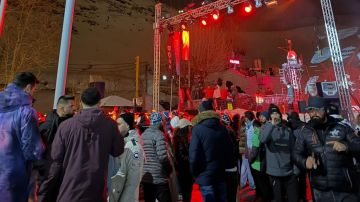 إطلاق The Stars Are Waiting في المزار - كفردبيان إطلاق The Stars Are Waiting في المزار - كفردبيان