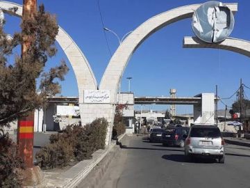 اجتماع عند معبر الجديدة لبحث تنظيم دخول الشاحنات اللبنانية الأراضي السورية