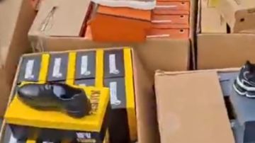 بالفيديو: ضبط أحذية ذات ماركات عالمية مقلدة