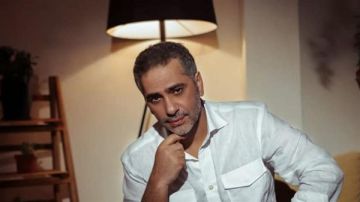 حاسس فيك ومش ناسيك.. رسالة مؤثرة من فنان شهير لفضل شاكر! حاسس فيك ومش ناسيك.. رسالة مؤثرة من فنان شهير لفضل شاكر!