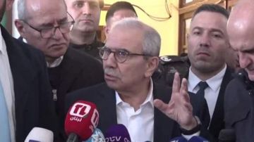 عقب زيارة الرئيس سلام إلى الجنوب...ما هي الأولويات التي يجب أن تترجم إلى أفعال(تقرير) عقب زيارة الرئيس سلام إلى الجنوب...ما هي الأولويات التي يجب أن تترجم إلى أفعال(تقرير)