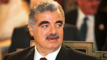 أستاذ القوة الذكية... رفيق الحريري و بردة النبي