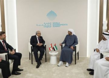 سلام أطلع وزير الخارجية الإماراتي على مسار الإصلاحات المالية والاقتصادية: سلام أطلع وزير الخارجية الإماراتي على مسار الإصلاحات المالية والاقتصادية: