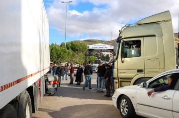 قرار تنظيم الشاحنات السورية يهدد الصادرات اللبنانية