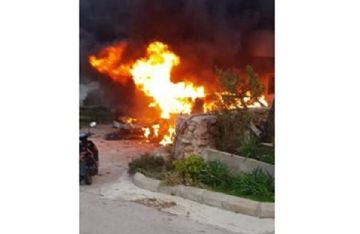 مسيرة اسرائيلية استهدفت سيارتين في حانين