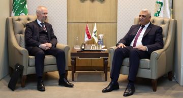 اللواء شقير بحث مع نائب وزير الهجرة السويدي بسبل التعاون ودعم الأمن العام اللبناني اللواء شقير بحث مع نائب وزير الهجرة السويدي بسبل التعاون ودعم الأمن العام اللبناني