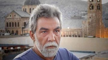 هل منح الرئيس السوري الجنسية للفنان أيمن رضا؟