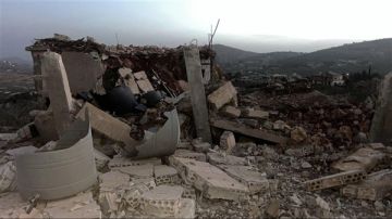 تصعيد جديد جنوبا: غارة استهدفت سيارة ليلا.. وتفجير يهز القرى الحدودية فجرا يلحق دمارا كبيرا! (فيديو وصور) تصعيد جديد جنوبا: غارة استهدفت سيارة ليلا.. وتفجير يهز القرى الحدودية فجرا يلحق دمارا كبيرا! (فيديو وصور)