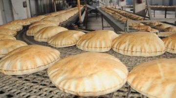 سرور حذر من تداعيات توقف إصدار إقامات العمال السوريين وتجديدها: سنكون أمام أزمة إنتاج وإقفال سرور حذر من تداعيات توقف إصدار إقامات العمال السوريين وتجديدها: سنكون أمام أزمة إنتاج وإقفال