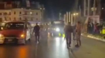 اعتصام في ساحة عبد الحميد كرامي النور استنكارا لتكرار ظاهرة انهيار المباني في طرابلس