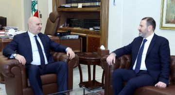 الأوضاع المحلية والإقليمية بين الرئيس عون وطوق