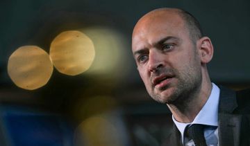 رسائل دعم ومساع أمنية... تفاصيل اليوم الفرنسي في بيروت