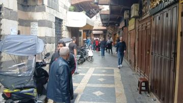 بعد انهيار المبنى... إحتجاجات وإقفال سوق الصاغة