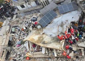 حصيلة انهيار مبنى طرابلس حتى الساعة.. كم عدد الضحايا؟ وكم ناجيا تم إنقاذه؟