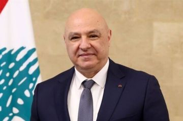 الرئيس عون وصل إلى بيروت بعد زيارة رسمية إلى إسبانيا شهدت توقيع 3 اتفاقات الرئيس عون وصل إلى بيروت بعد زيارة رسمية إلى إسبانيا شهدت توقيع 3 اتفاقات