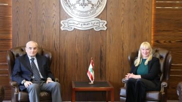 منسى التقى عضو البرلمان الألماني... وبحث في تطبيق الـ1701 وتعزيز سلطة الجيش منسى التقى عضو البرلمان الألماني... وبحث في تطبيق الـ1701 وتعزيز سلطة الجيش