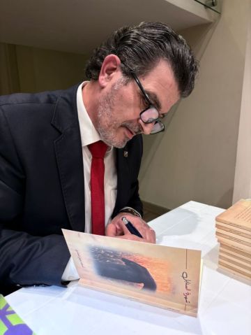 جرمانوس ممثلا النائب فرنجيه في توقيع الشاعر أسعد المكاري ديوانه السابع شهوة السنابل