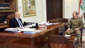 عون عرض مع هيكل الوضع الأمني واطلع من سعيد على مداولاته مع القضاء الفرنسي واستقبل الحاج: للانتقال نحو اقتصاد منتج