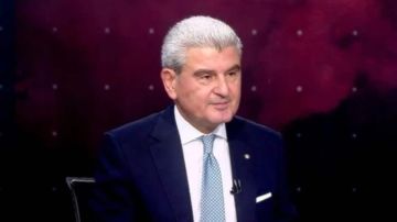 وزير الصناعة: موقفنا في جلسة مجلس الوزراء كان واضحا ورفضنا التمييز بين موظفي الأدارة والأجهزة العسكرية